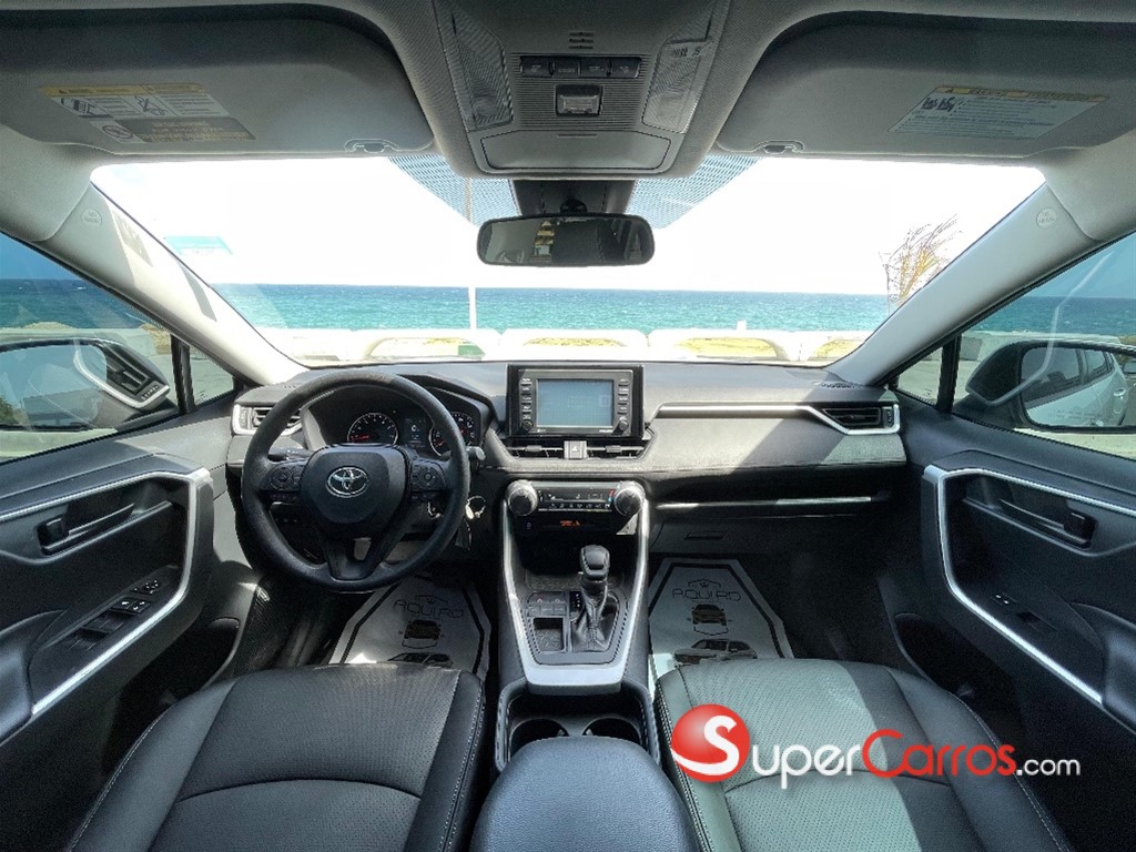 2020 Toyota RAV4 LE PLUS — foto 9 / 9