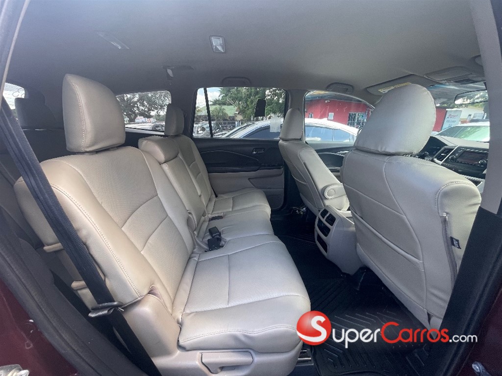2019 Honda Pilot LX — foto 8 / 11