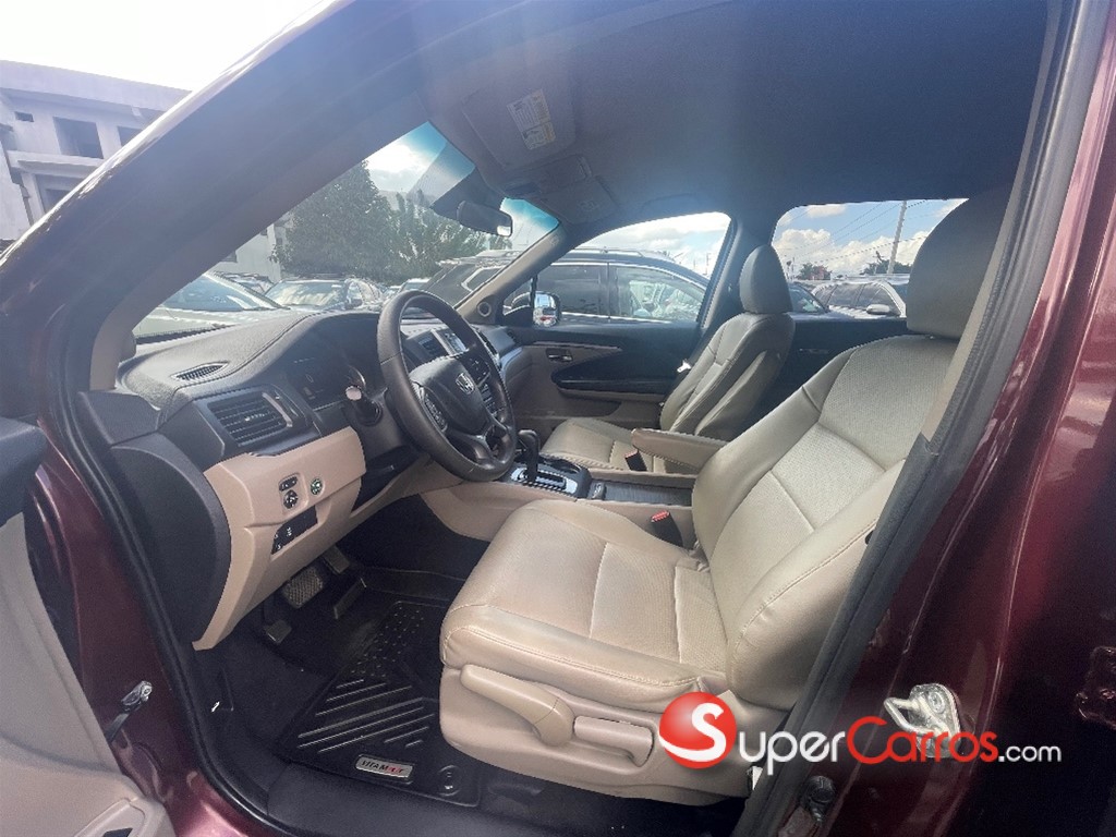 2019 Honda Pilot LX — foto 10 / 11