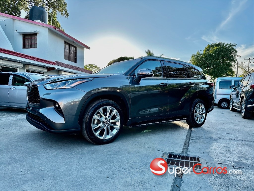 2020 Toyota Highlander Limited — foto 4 / 12