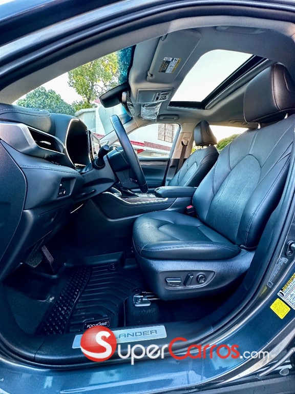2020 Toyota Highlander Limited — foto 7 / 12