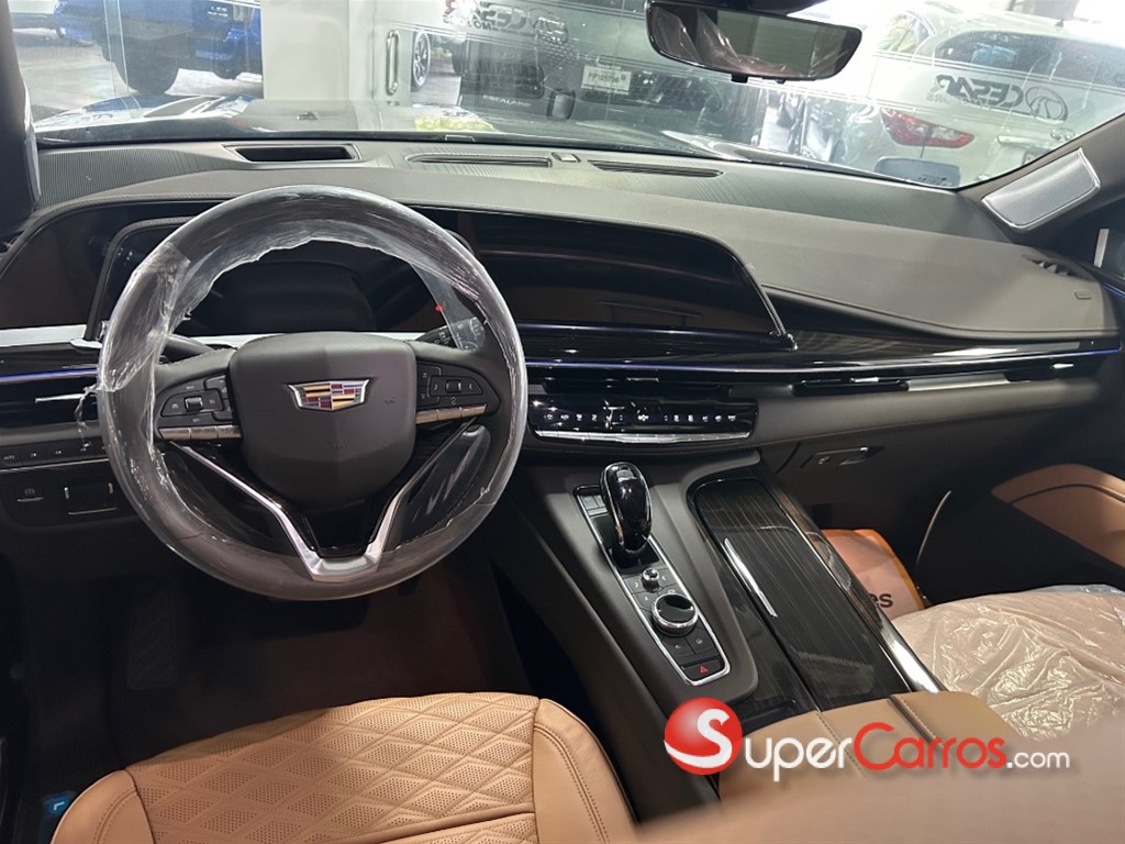 2024 Cadillac Escalade Premium Luxury — foto 7 / 8