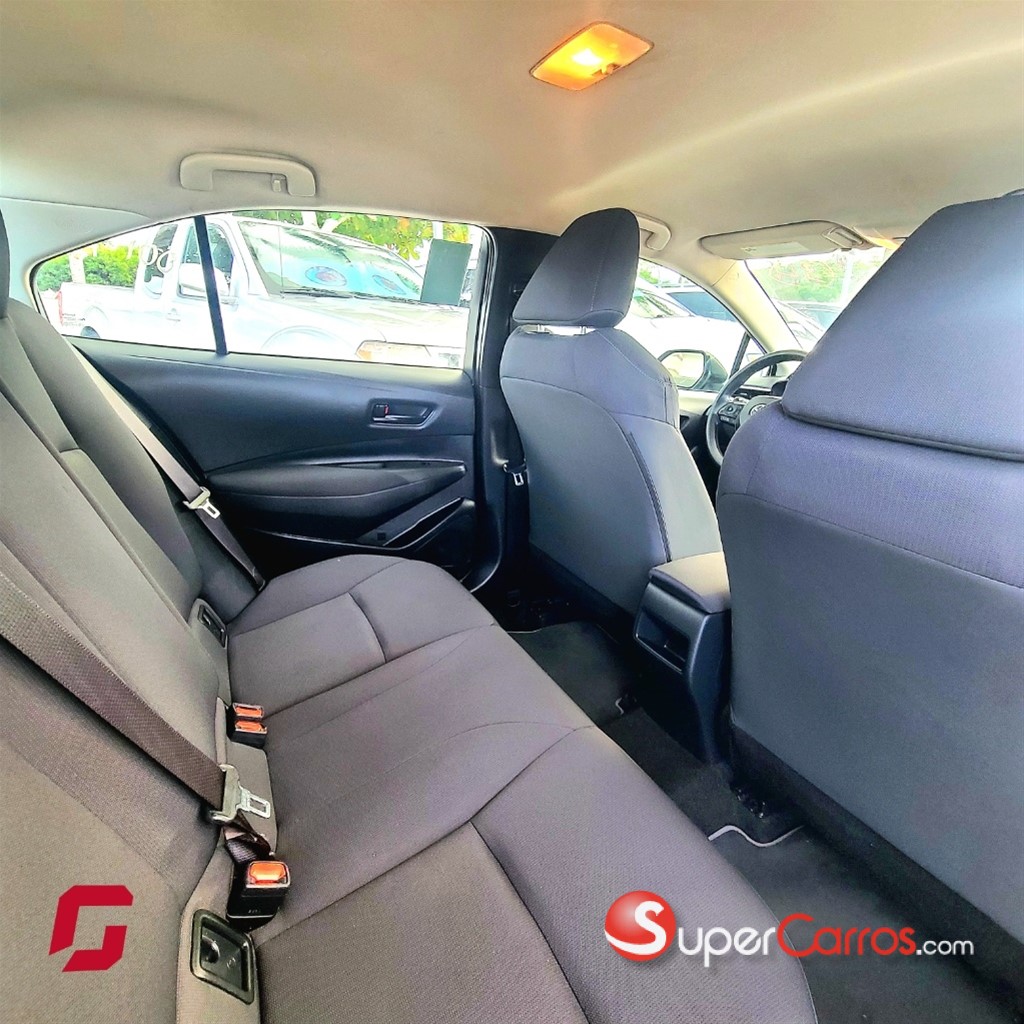 2022 Toyota Corolla LE — foto 9 / 12