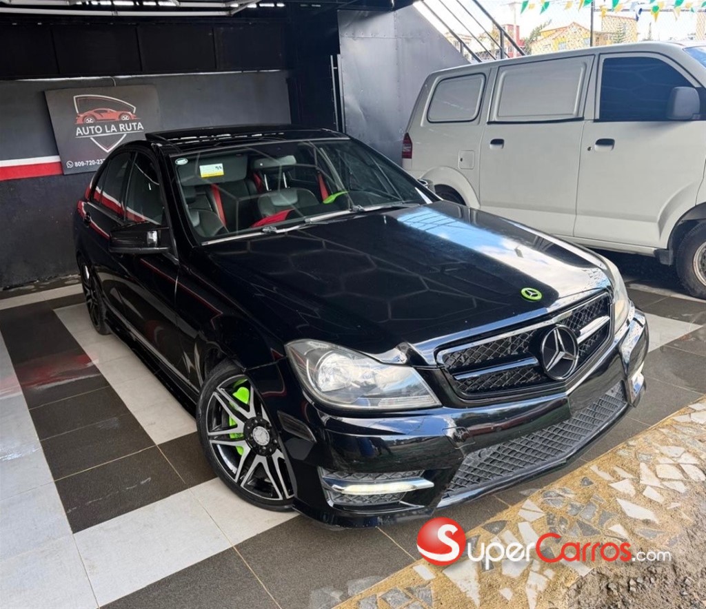2013 Mercedes-Benz Clase C 250 — foto 3 / 12