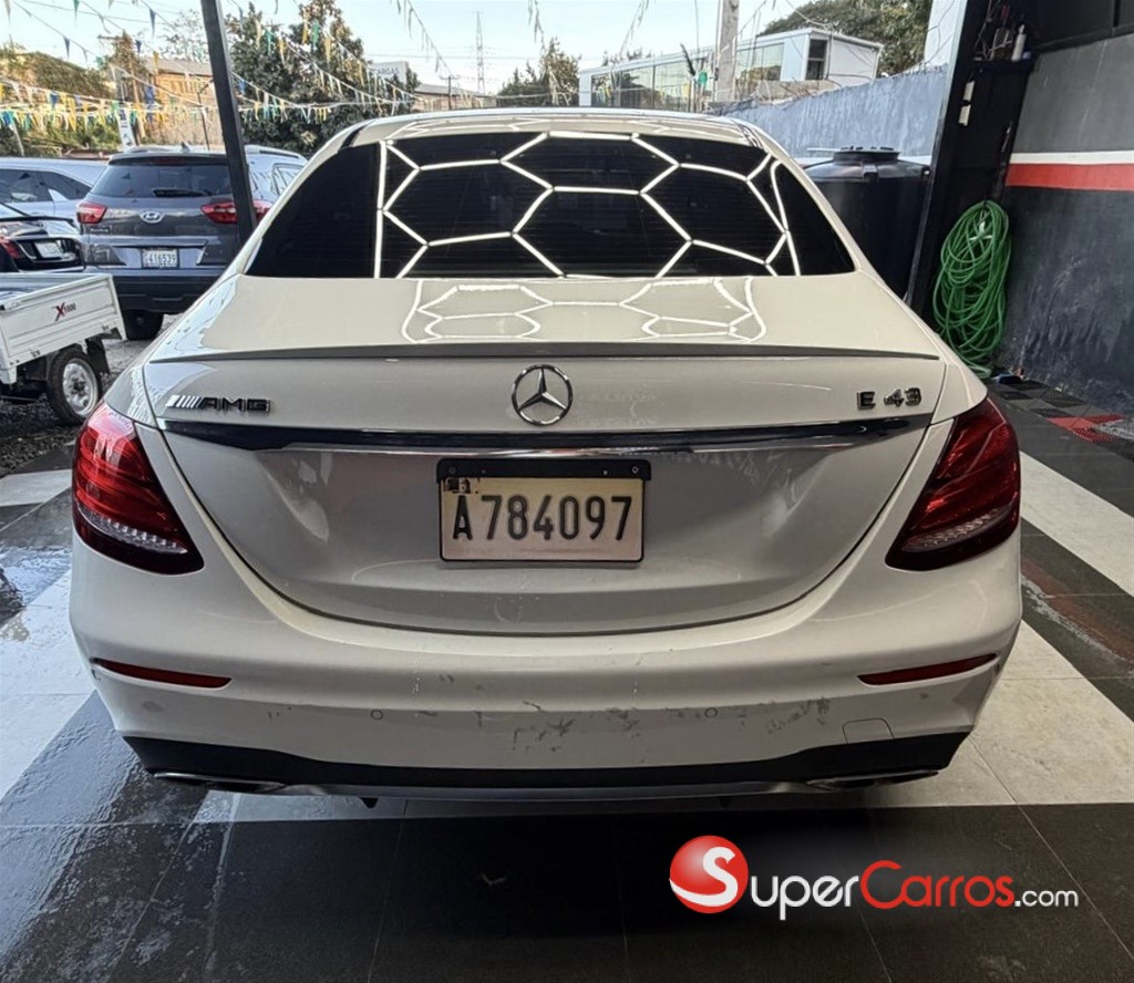 2017 Mercedes-Benz Clase E 43 AMG — foto 5 / 12