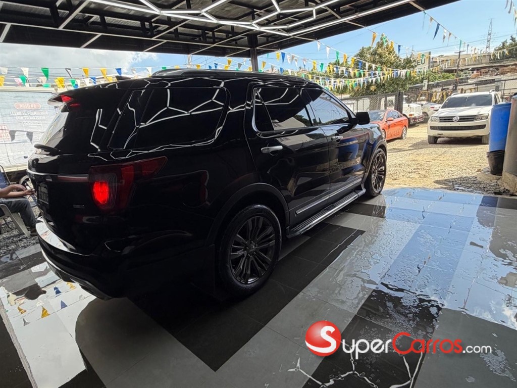 2017 Ford Explorer Platinum — foto 4 / 12