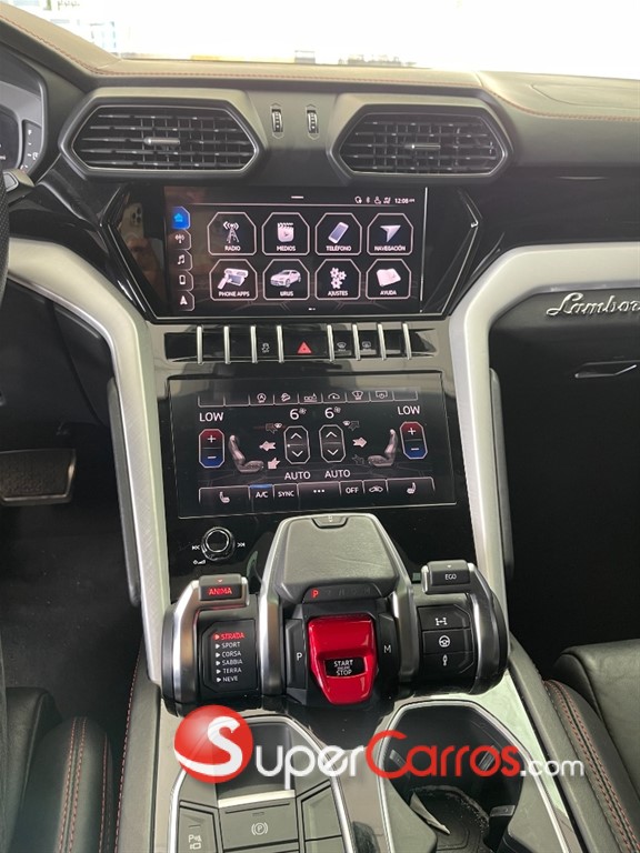 2020 Lamborghini Urus — foto 4 / 12
