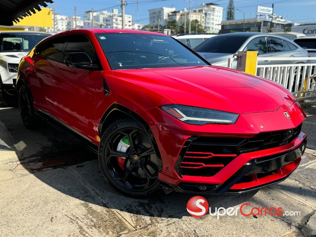 2020 Lamborghini Urus — foto 7 / 12