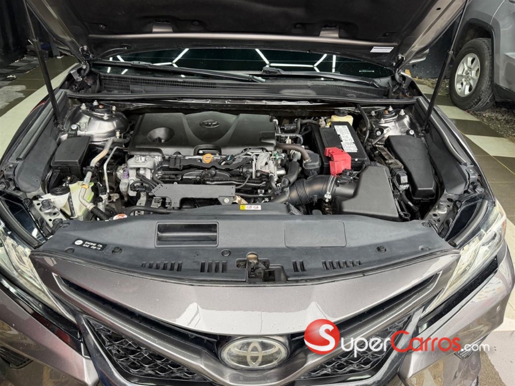 2018 Toyota Camry XSE — foto 2 / 12