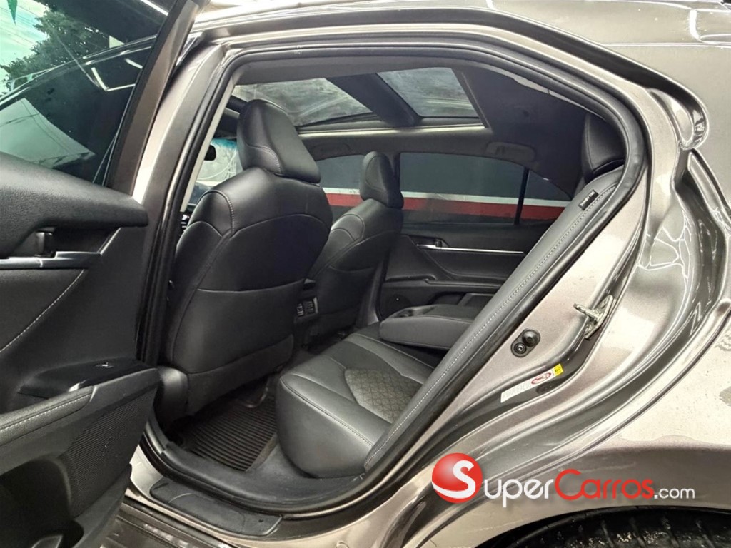 2018 Toyota Camry XSE — foto 5 / 12