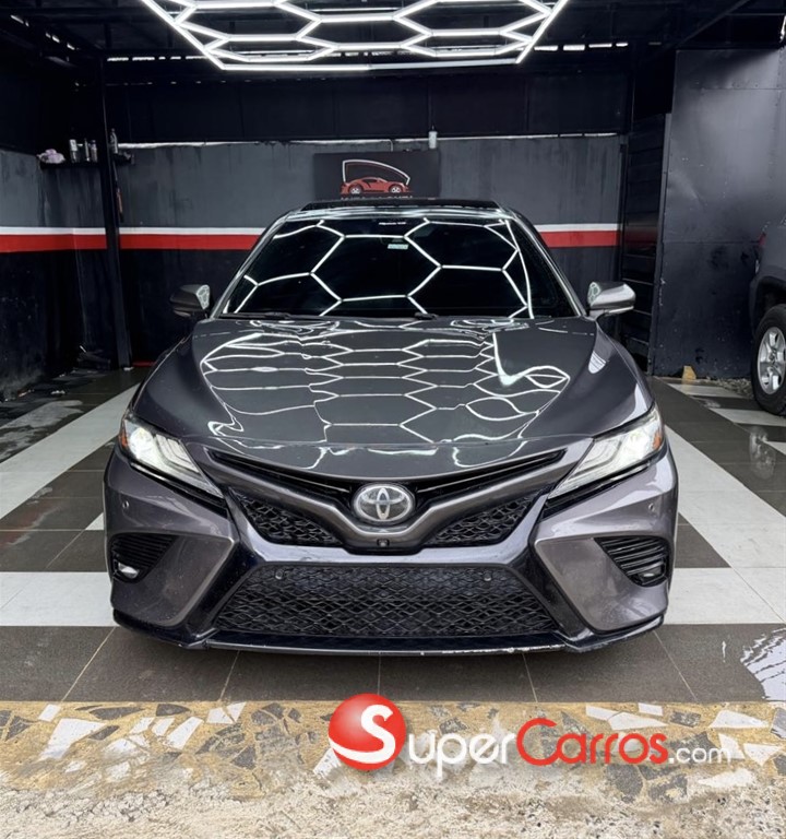 2018 Toyota Camry XSE — foto 12 / 12