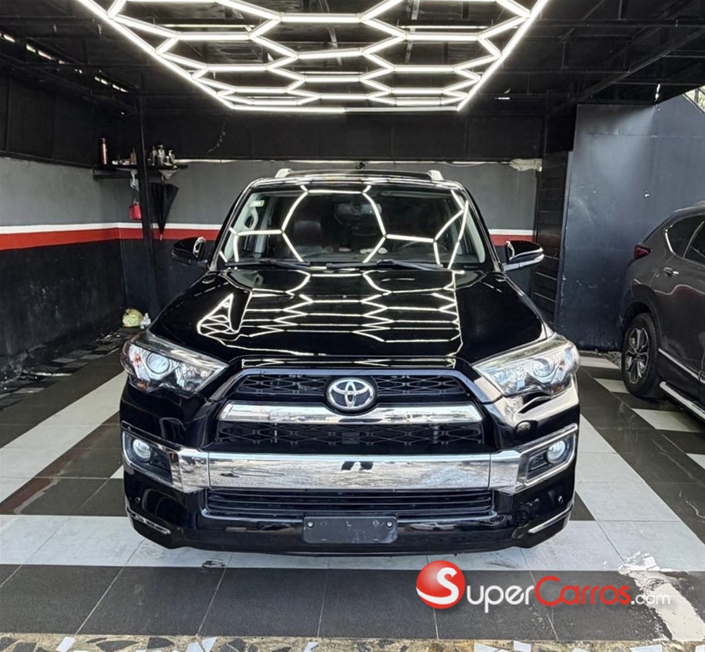 2017 Toyota 4 Runner Limited — foto 2 / 12