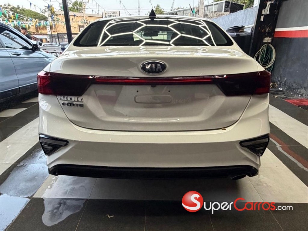 2020 Kia Forte LXS — foto 4 / 12
