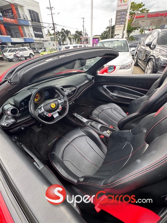 2021 Ferrari F8 Spider — foto 5 / 6