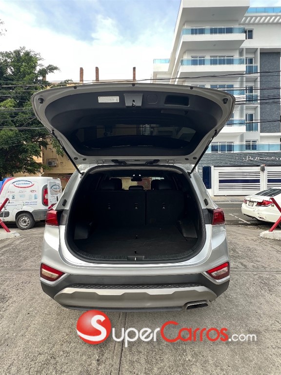 2019 Hyundai Santa Fe SE — foto 7 / 12