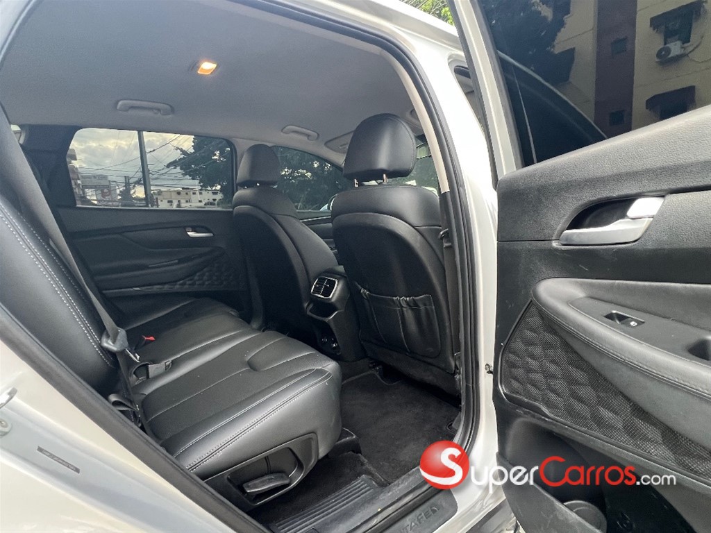 2019 Hyundai Santa Fe SE — foto 12 / 12