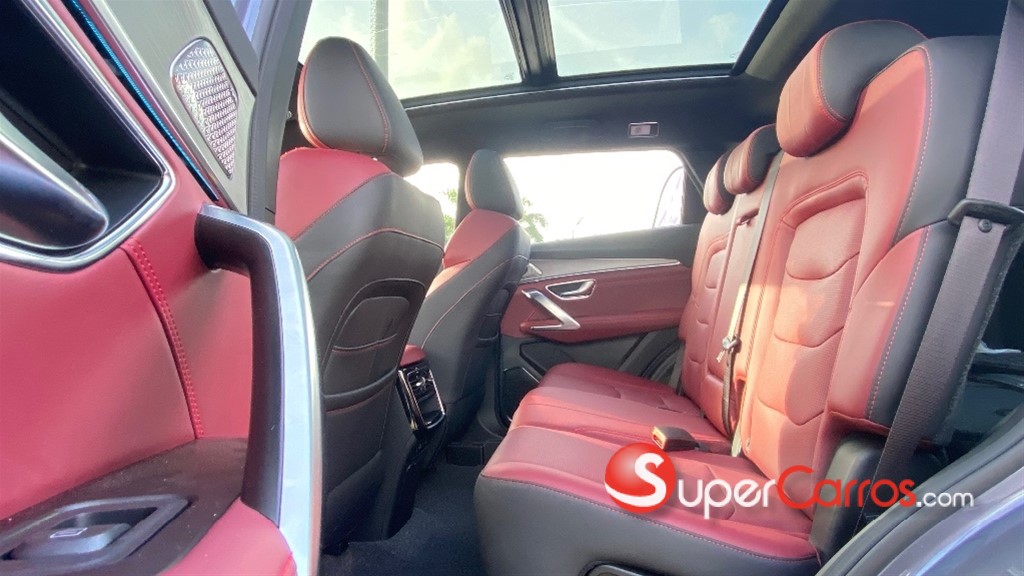 2025 Jetour X70 PLUS — foto 6 / 12