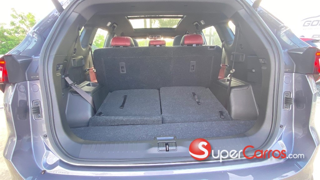 2025 Jetour X70 PLUS — foto 11 / 12