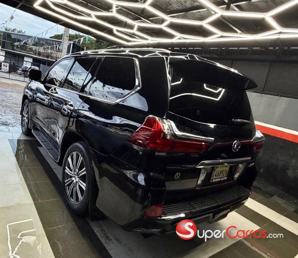 2016 Lexus LX 570 — foto 4 / 12