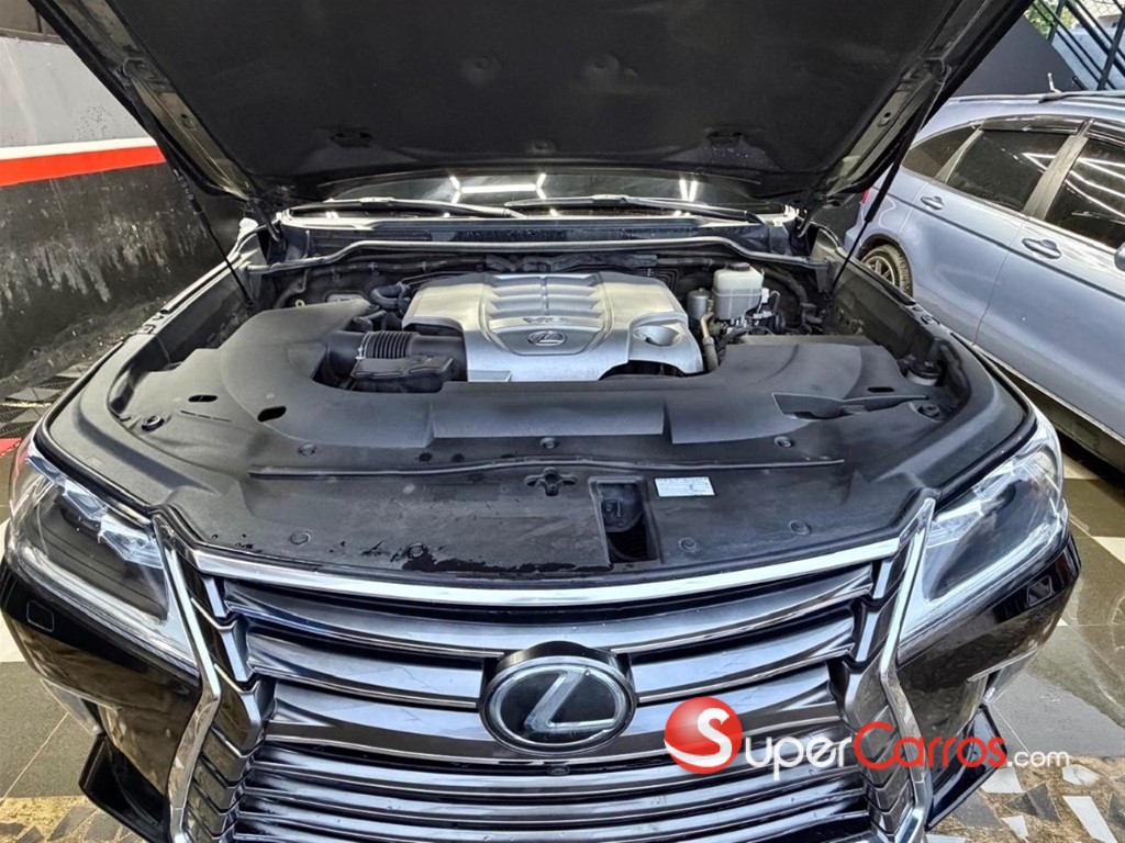 2016 Lexus LX 570 — foto 12 / 12