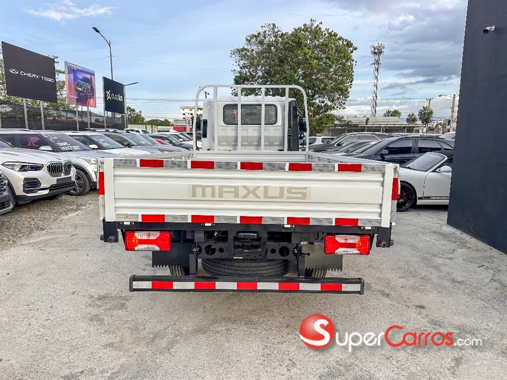 2026 Maxus C100 12 pies — foto 2 / 9