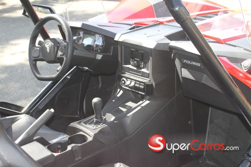 2022 Polaris Slingshot — foto 4 / 9