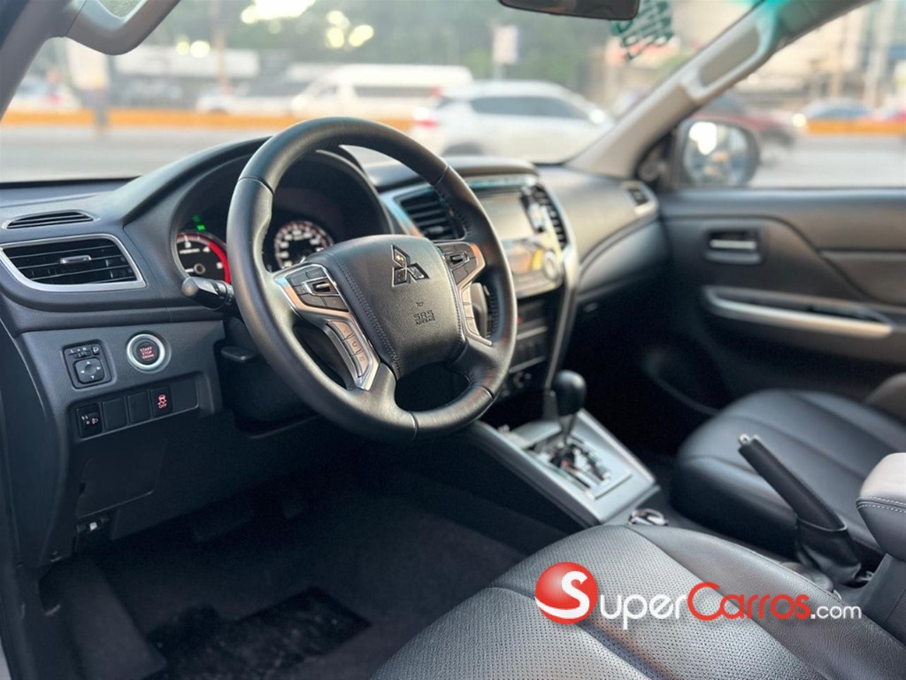 2022 Mitsubishi Motors L 200 Sportero — foto 4 / 10