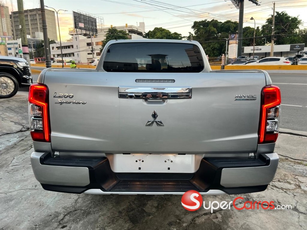 2022 Mitsubishi Motors L 200 Sportero — foto 6 / 10