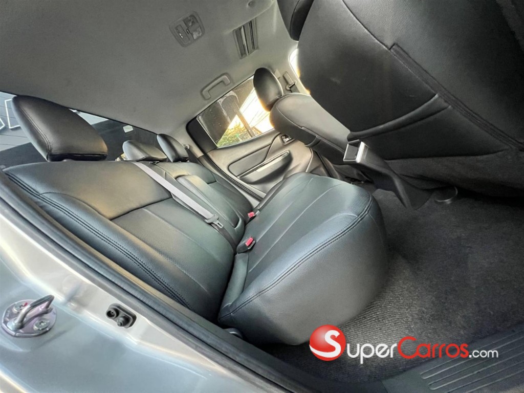 2022 Mitsubishi Motors L 200 Sportero — foto 8 / 10
