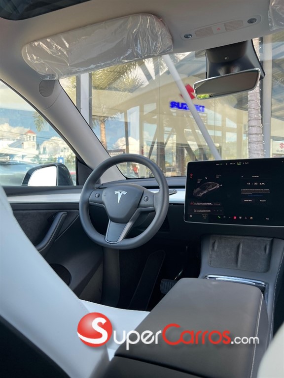 2022 Tesla Model Y — foto 4 / 9