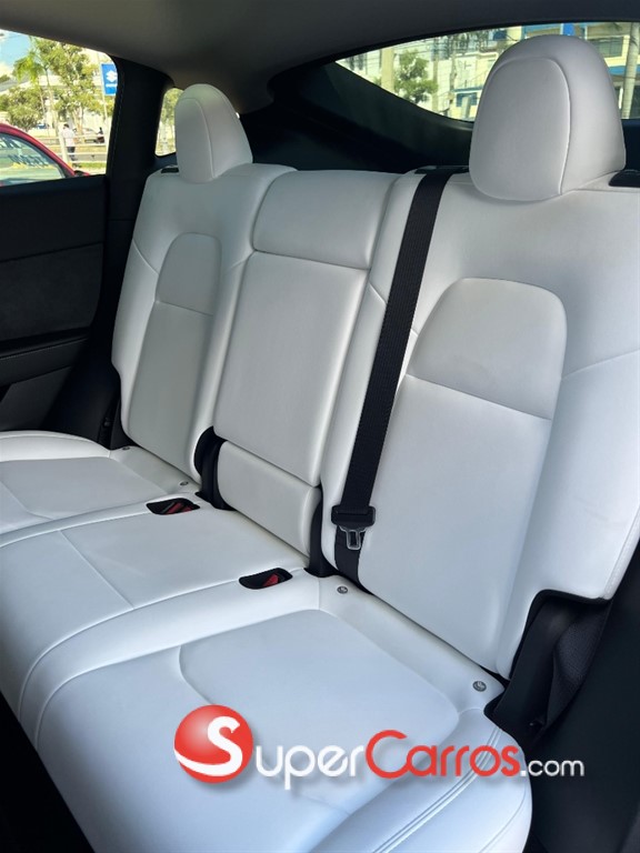 2022 Tesla Model Y — foto 5 / 9