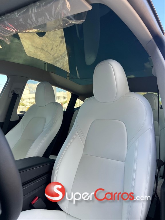 2022 Tesla Model Y — foto 6 / 9