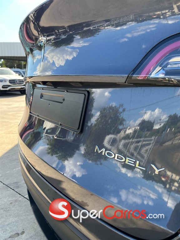 2022 Tesla Model Y — foto 8 / 9