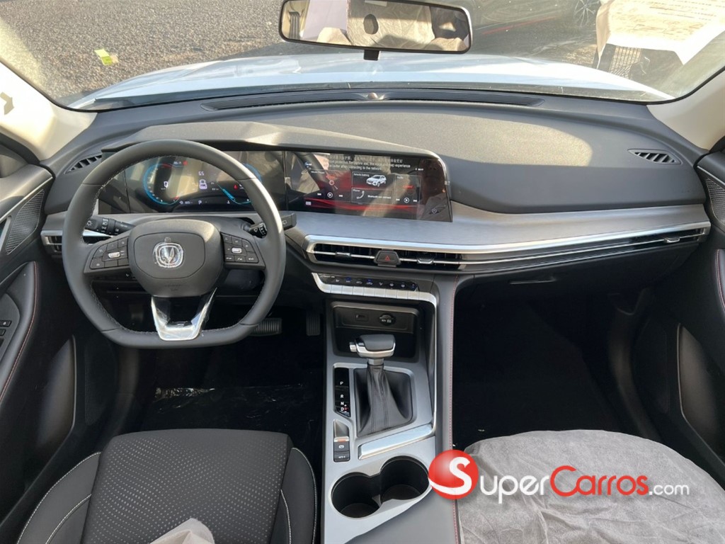 2027 Changan CS 35 — foto 5 / 8