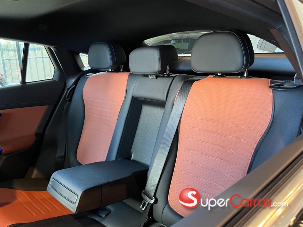 2025 Mercedes-Benz Clase GLC 200 Coupe — foto 8 / 9