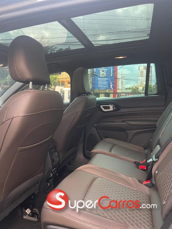 2024 Jeep Commander Overland — foto 11 / 12