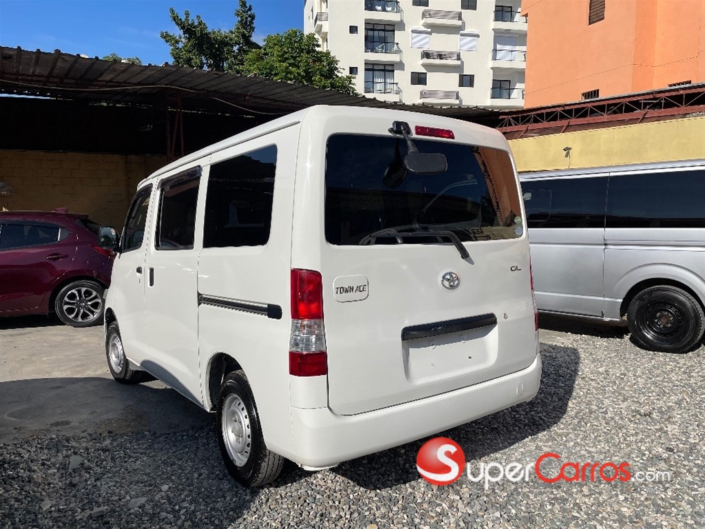 2019 Toyota Town-Ace — foto 4 / 5