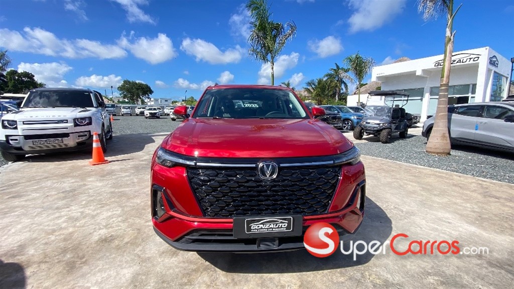 2027 Changan CS 35 — foto 2 / 11