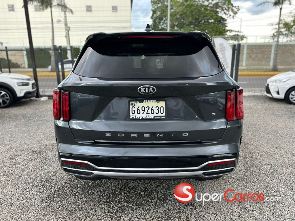2021 Kia Sorento S — foto 8 / 12
