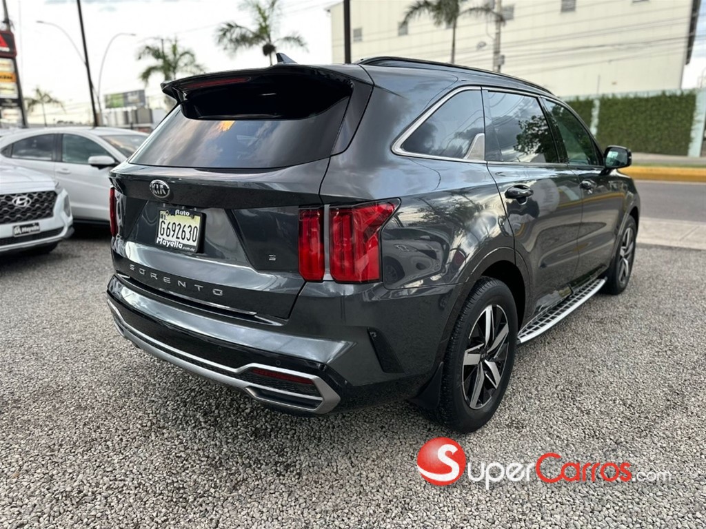 2021 Kia Sorento S — foto 9 / 12