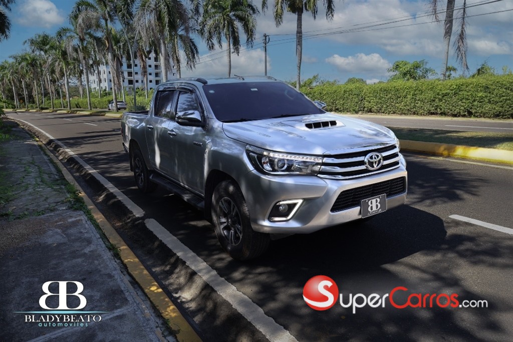 2018 Toyota Hilux — foto 3 / 12