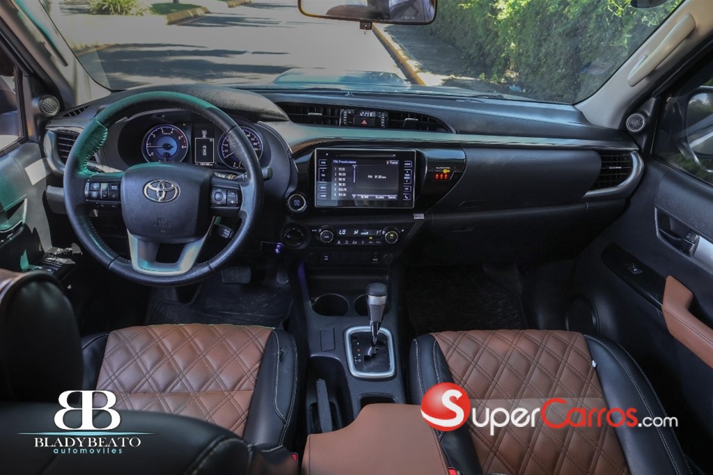 2018 Toyota Hilux — foto 12 / 12