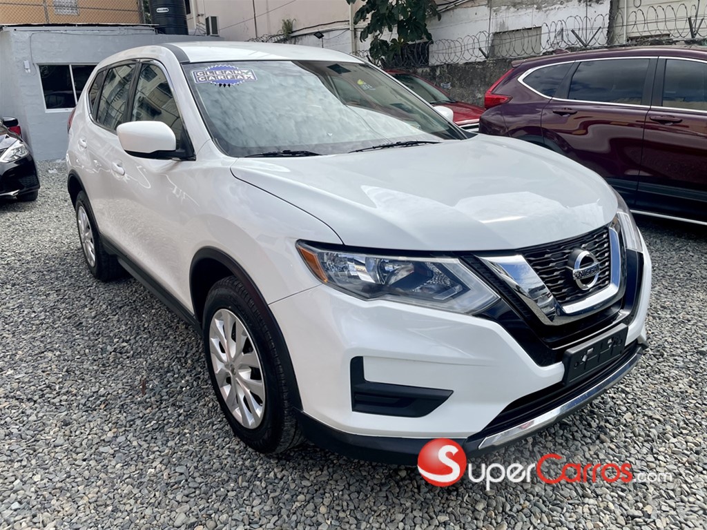 2017 Nissan Rogue — foto 4 / 10