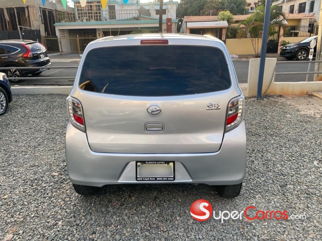 2016 Daihatsu Mira — foto 8 / 10