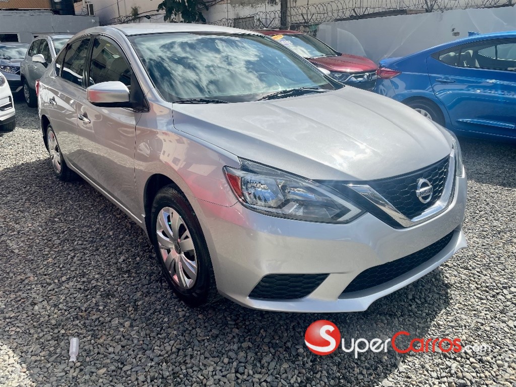 2017 Nissan Sentra — foto 2 / 8