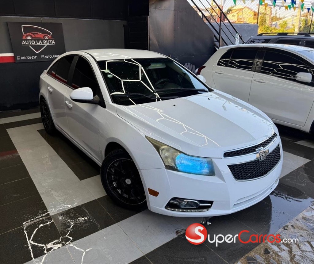 2013 Chevrolet Cruze LT — foto 3 / 12