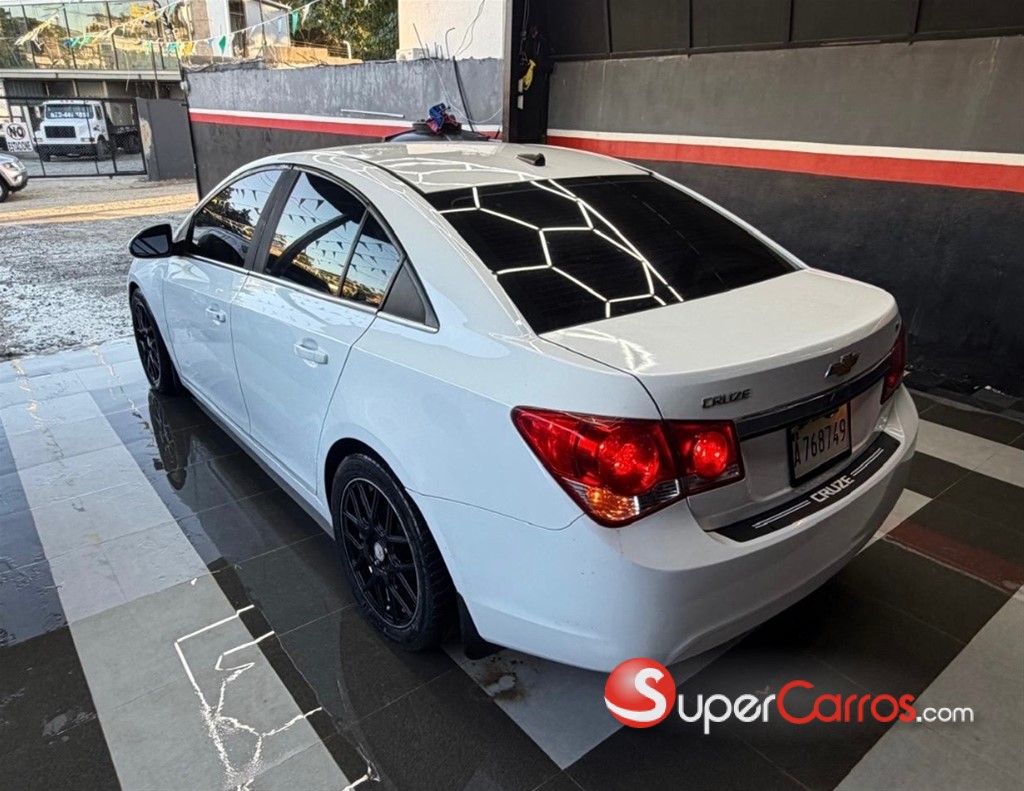 2013 Chevrolet Cruze LT — foto 4 / 12