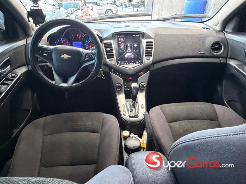 2013 Chevrolet Cruze LT — foto 9 / 12