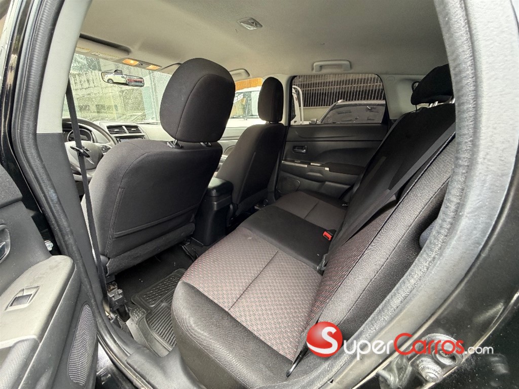 2019 Mitsubishi Motors Outlander Sport — foto 8 / 10