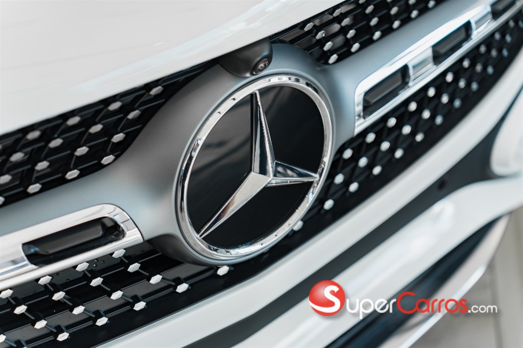 2026 Mercedes-Benz Clase GLA 200 AMG LINE — foto 3 / 11